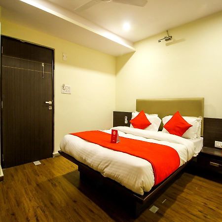 New Rajdhani Hotel วาโดดารา ภายนอก รูปภาพ