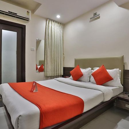 New Rajdhani Hotel วาโดดารา ภายนอก รูปภาพ